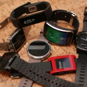 Wearable device encounters bottleneck